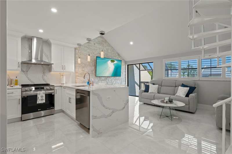 2 bedroom Condominium at 8765 Lateen Ln 203, Paddle Creek, Fort Myers — photo 1