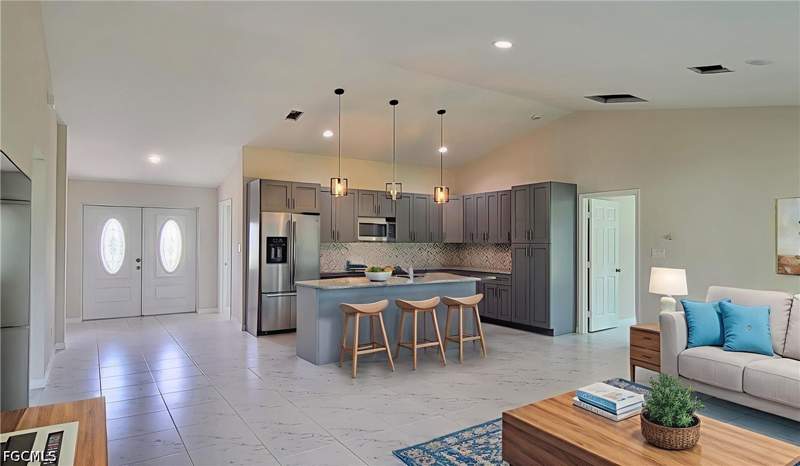 3 bedroom SingleFamilyResidence at 8038 Sunrise Cir, Port Labelle, Labelle — photo 4