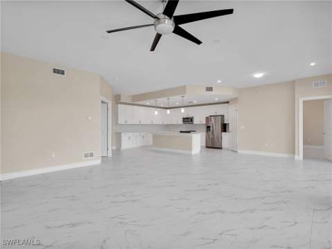 257 Indies Dr E 102, Naples FL - photo 11 of 46