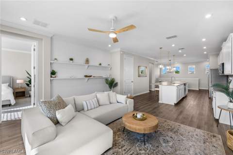 4607 Arboretum Cir 202, Naples FL - photo 10 of 47