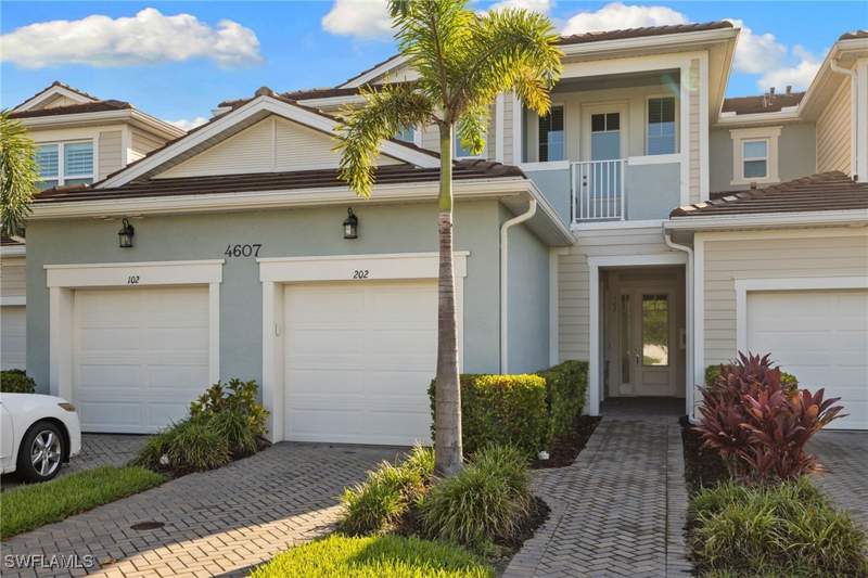 2 bedroom Attached at 4607 Arboretum Cir 202, Arboretum, Naples — photo 2