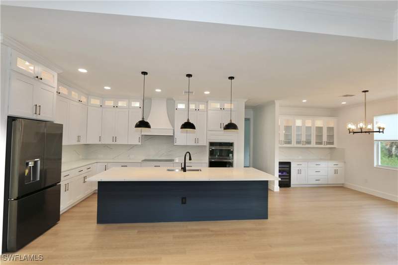 4 bedroom SingleFamilyResidence at 539 37th Ave NW, Golden Gate Estates, Naples — photo 4