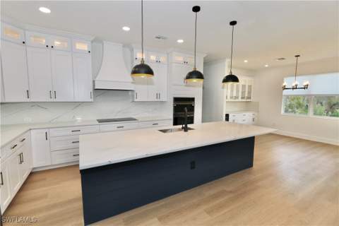 539 37th Ave NW, Naples FL - photo 6 of 44