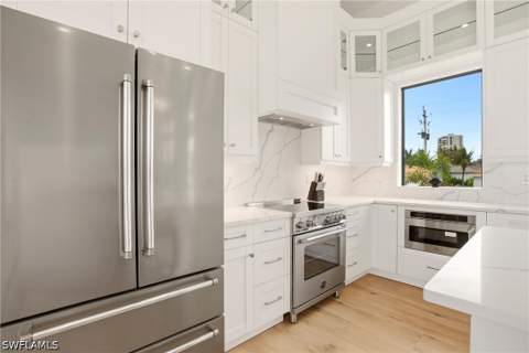 211 Landmark St, Marco Island FL - photo 15 of 50