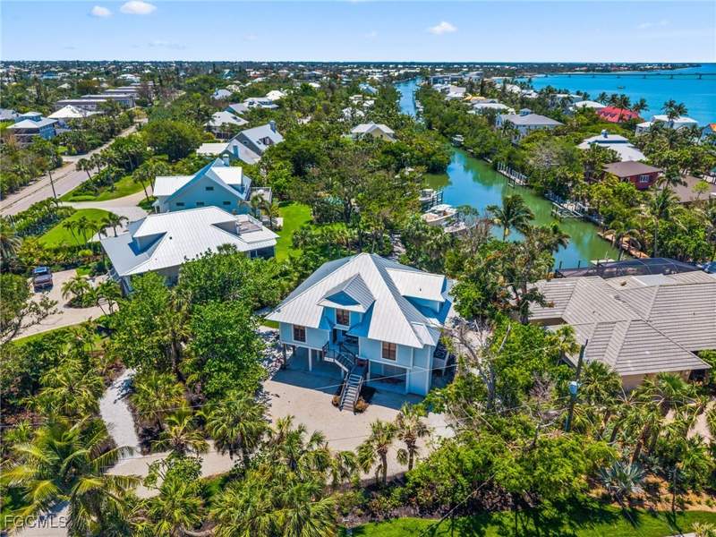 4 bedroom SingleFamilyResidence at 419 Lighthouse Way, Yachtsmans Cove, Sanibel — photo 4