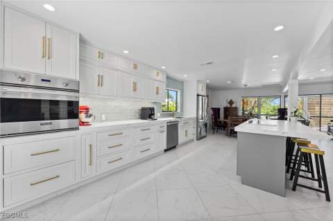 419 Lighthouse Way, Sanibel FL - photo 9 of 38