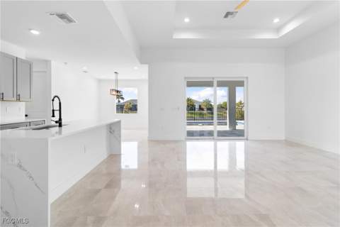 1336 NW 13th Pl, Cape Coral FL - photo 10 of 39