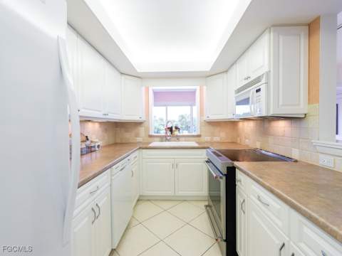 1610 Middle Gulf Dr E-4, Sanibel FL - photo 12 of 36