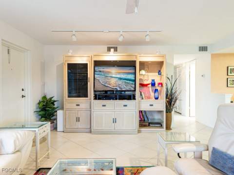 1610 Middle Gulf Dr E-4, Sanibel FL - photo 8 of 36