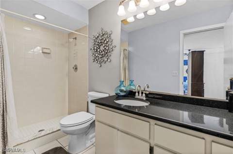 11170 Caravel Cir 210, Fort Myers FL - photo 15 of 41