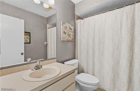 11170 Caravel Cir 210, Fort Myers FL - photo 8 of 41