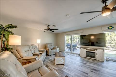 445 Donora Blvd, Fort Myers Beach FL - photo 20 of 44