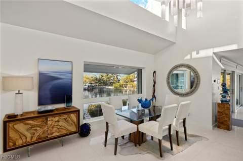 1290 Bay Dr, Sanibel FL - photo 11 of 44