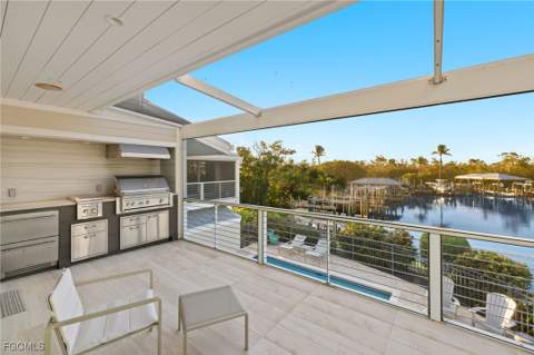 1290 Bay Dr, Sanibel FL - photo 15 of 44