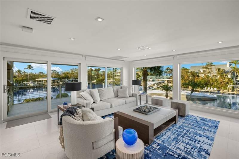 3 bedroom SingleFamilyResidence at 1290 Bay Dr, Sanibel Harbours, Sanibel — photo 4