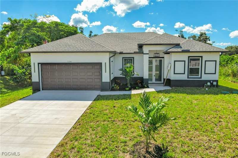 3 bedroom SingleFamilyResidence at 114 Preston St, Lehigh Acres, Lehigh Acres — photo 1