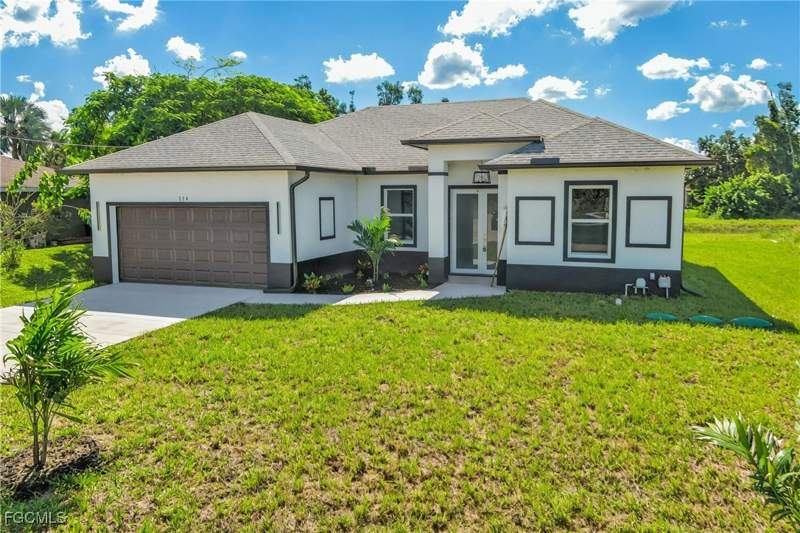 3 bedroom SingleFamilyResidence at 114 Preston St, Lehigh Acres, Lehigh Acres — photo 2