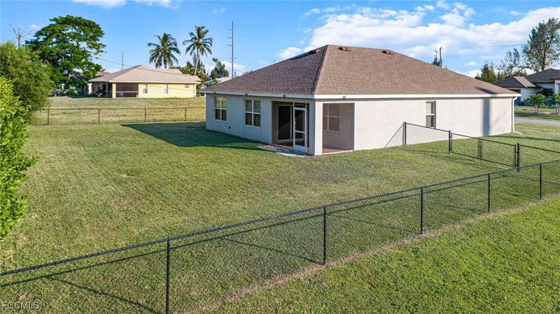 3 bedroom SingleFamilyResidence at 2259 SW 4th St, Cape Coral, Cape Coral — photo 4