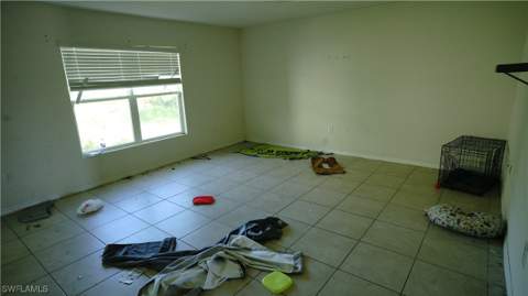 666 Vanola Ct, Lehigh Acres FL - photo 6 of 13