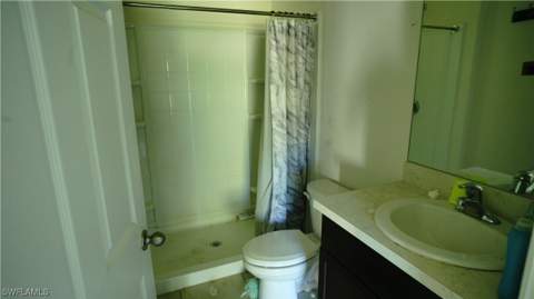 666 Vanola Ct, Lehigh Acres FL - photo 8 of 13