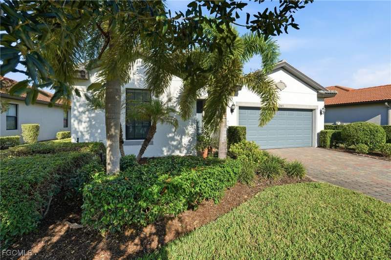 3 bedroom SingleFamilyResidence at 16083 Mistflower Dr, Hampton Lakes, Alva — photo 2