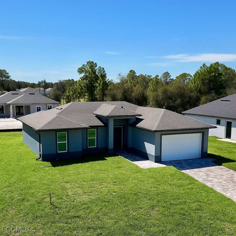 3 bedroom SingleFamilyResidence at 2617 44th St W, Lehigh Acres, Lehigh Acres — photo 1