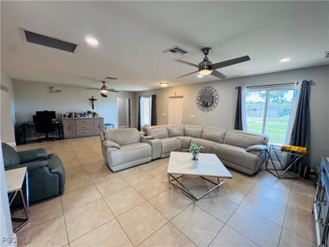 141 SW 48th Ter, Cape Coral FL - photo 10 of 39