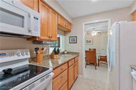 534 12th AVE S 534, Naples FL - photo 11 of 30