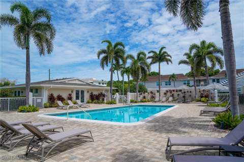 534 12th AVE S 534, Naples FL - photo 23 of 30