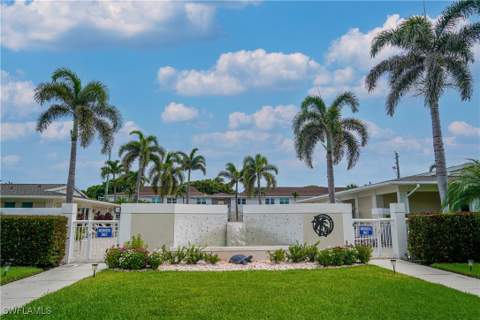 534 12th AVE S 534, Naples FL - photo 24 of 30