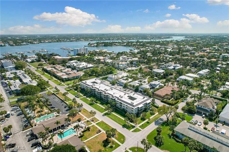 2 bedroom Condominium at 534 12th AVE S 534, GARDENIA COURT, Naples — photo 5