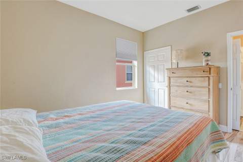 10037 Heather Ln 403, Naples FL - photo 15 of 24
