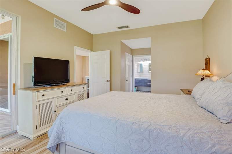 3 bedroom Condominium at 10037 Heather Ln 403, The Meadows, Naples — photo 3
