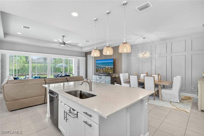 3 bedroom SingleFamilyResidence at 16717 Gilroy St, Valencia Bonita, Bonita Springs — photo 3