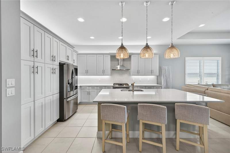 3 bedroom SingleFamilyResidence at 16717 Gilroy St, Valencia Bonita, Bonita Springs — photo 5
