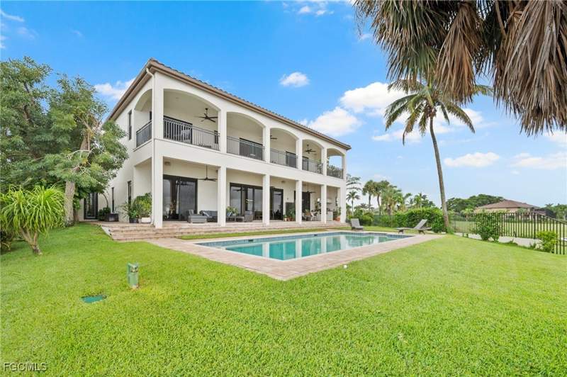 6 bedroom SingleFamilyResidence at 14994 Bonaire Cir, San Mateo, Fort Myers — photo 5