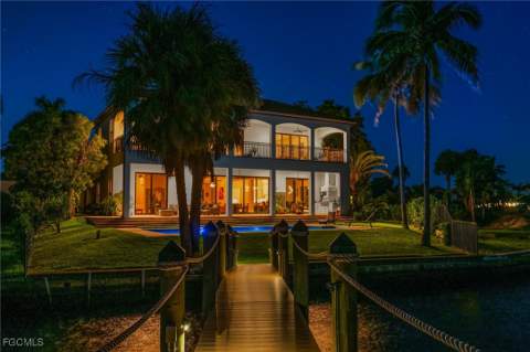 14994 Bonaire Cir, Fort Myers FL - photo 6 of 50