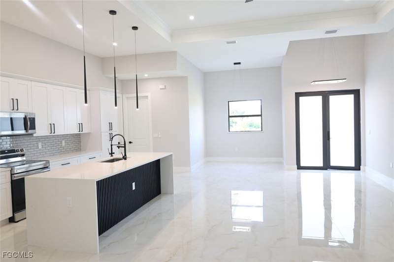 5 bedroom SingleFamilyResidence at 3512 9th St W, Island Of Happiness, Lehigh Acres — photo 5
