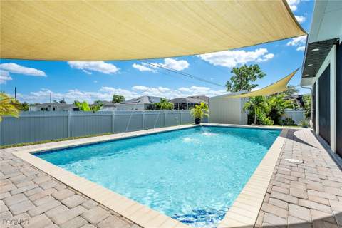 2809 NE 6th Pl, Cape Coral FL - photo 11 of 39