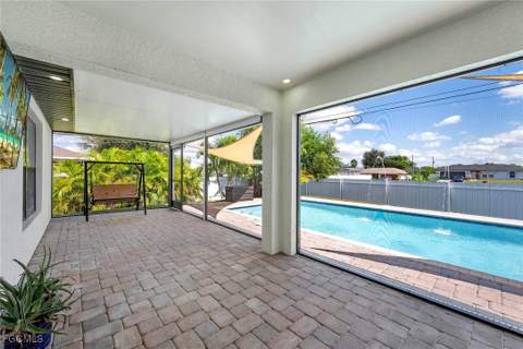 2809 NE 6th Pl, Cape Coral FL - photo 14 of 39