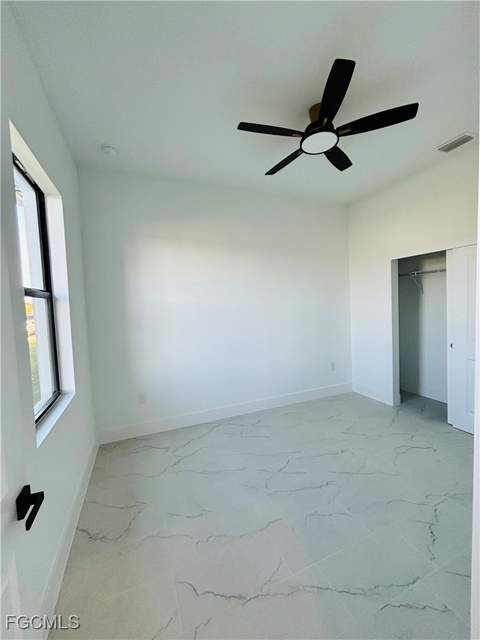 563 Oakshire Ln, Lehigh Acres FL - photo 21 of 35