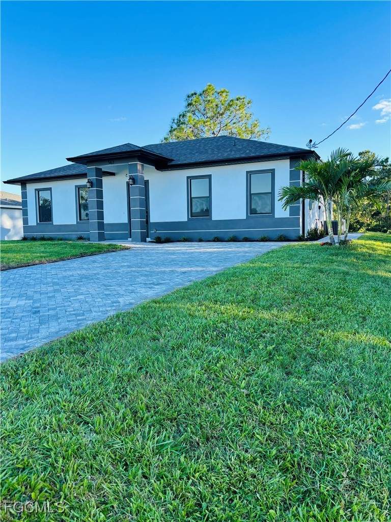 4 bedroom SingleFamilyResidence at 563 Oakshire Ln, Lehigh Acres, Lehigh Acres — photo 4