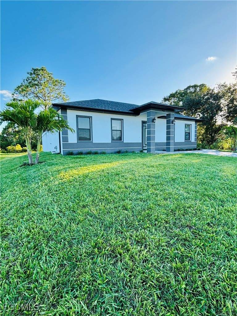4 bedroom SingleFamilyResidence at 563 Oakshire Ln, Lehigh Acres, Lehigh Acres — photo 5