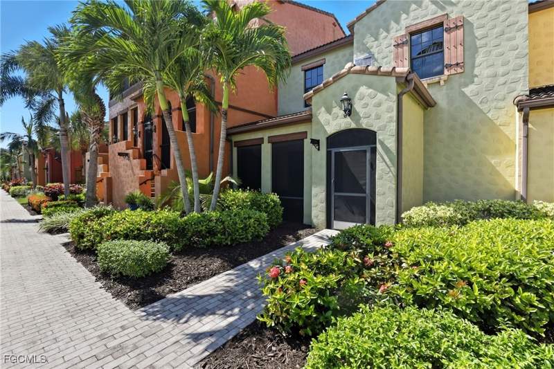 2 bedroom Townhouse at 11272 Paseo Grande Blvd 5703, Paseo, Fort Myers — photo 2