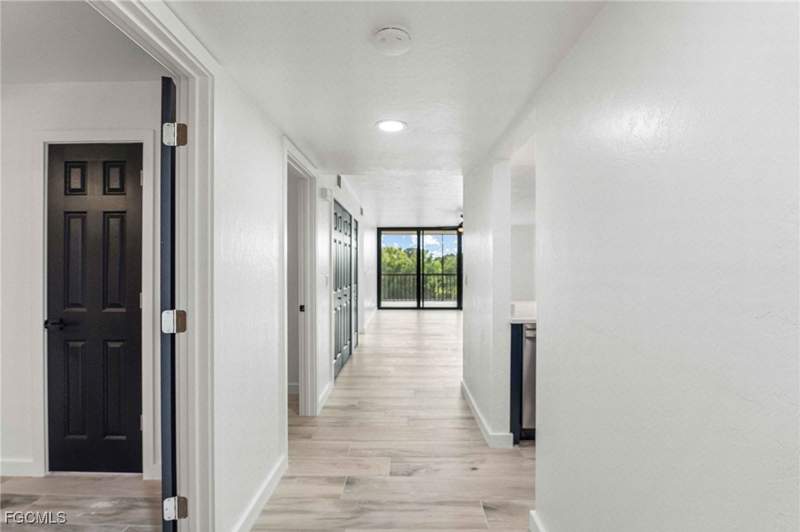2 bedroom Condominium at 2067 W Lakeview Blvd 8, Lakeside At Lochmoor Condo, North Fort Myers — photo 4