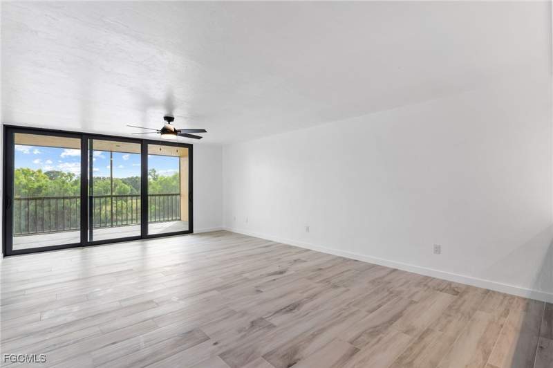 2 bedroom Condominium at 2067 W Lakeview Blvd 8, Lakeside At Lochmoor Condo, North Fort Myers — photo 5