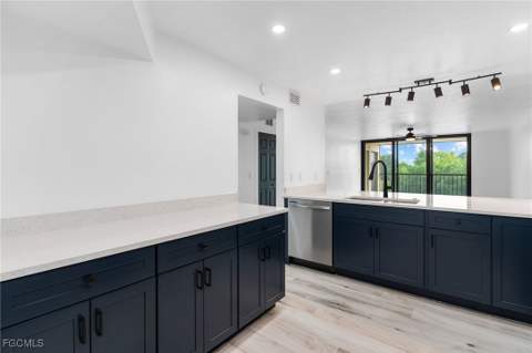 2067 W Lakeview Blvd 8, North Fort Myers FL - photo 9 of 25