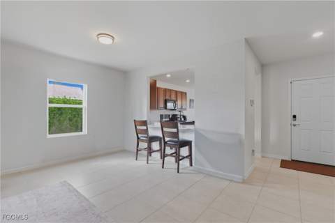 314 SE Van Loon Ter, Cape Coral FL - photo 11 of 32