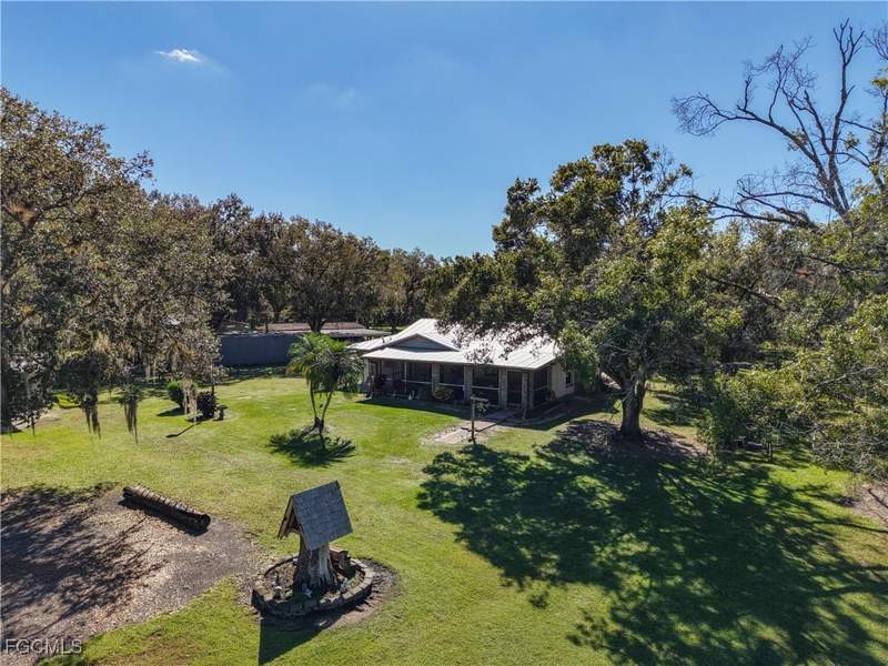 2 bedroom SingleFamilyResidence at 4419 Loblolly Bay Rd, Muse, Labelle — photo 4
