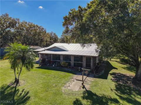 4419 Loblolly Bay Rd, Labelle FL - photo 6 of 49